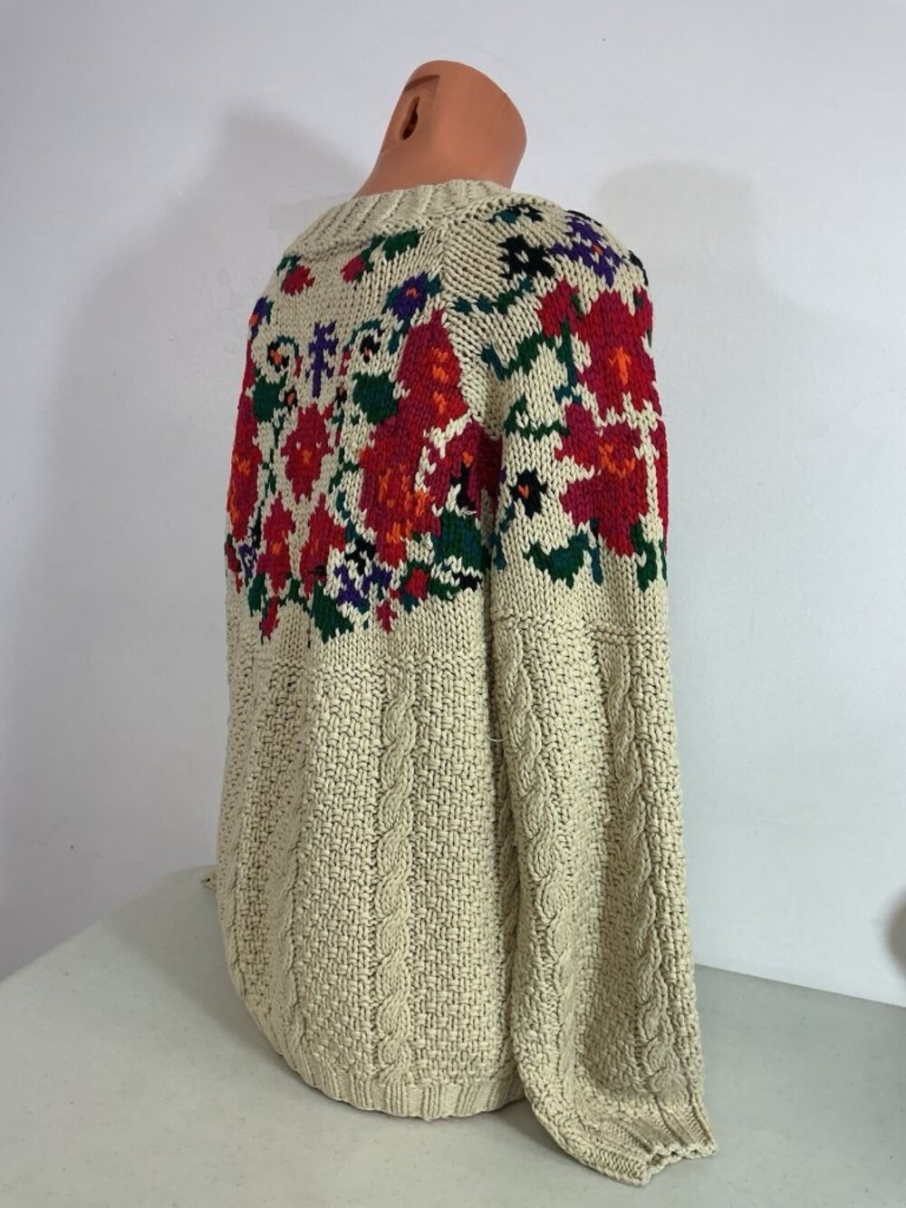 Vintage Handknit Floral Sweater Womens Medium - Picture 2 of 5